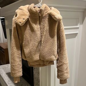 Tan Sherpa Jacket- alo yoga women’s XS